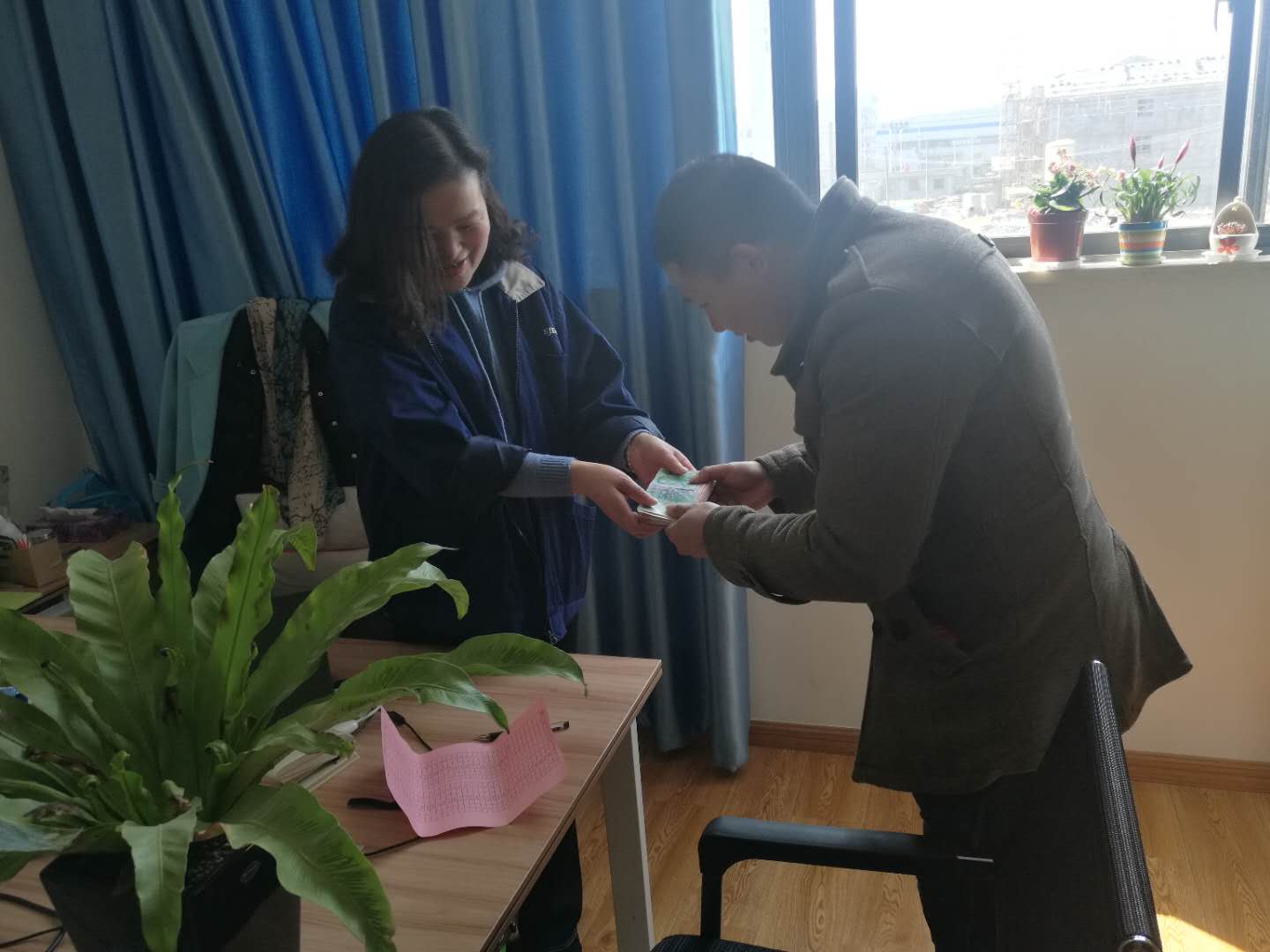 獻手足情，暖職工心 ——公司員工獻愛心捐款活動
